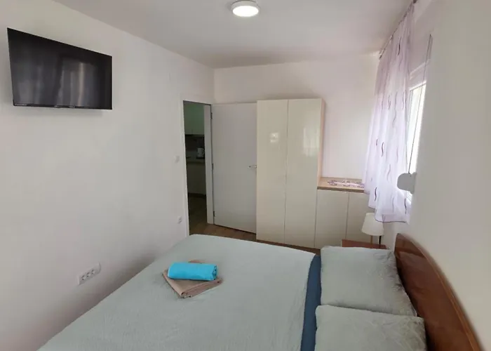 Апартаменты Kostic 1 *